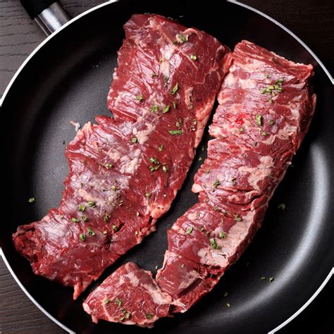 What is Skirt Steak? A Guide to This Flavor-Packed Cut