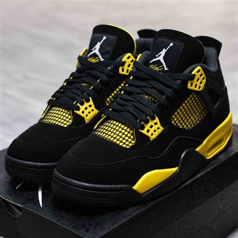 (BEST) Jordan 4 Retro 'YELLOW THUNDER' - Cop Sneaker