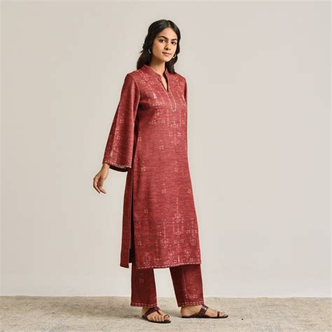 Buy Maroon Contemporary Woollen Kurta Set | Rustorange