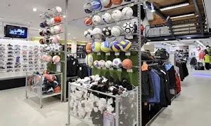 Save 5% on Sports Center, Mahakali, Andheri East, Mumbai, Sport Shoes ...