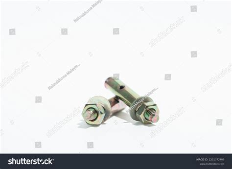 Expanding Bolt Tutorial 的图像结果