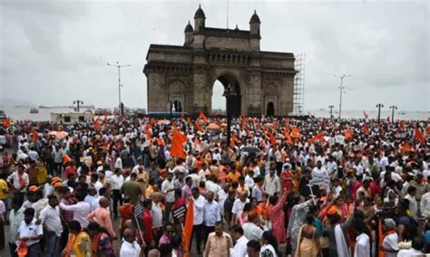 MVA Protests: छत्रपति शिवाजी महाराज की मूर्ति ढहने पर MVA का विरोध ...