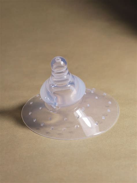 Haakaa Breastfeeding Nipple Shield - Round | Cake Maternity