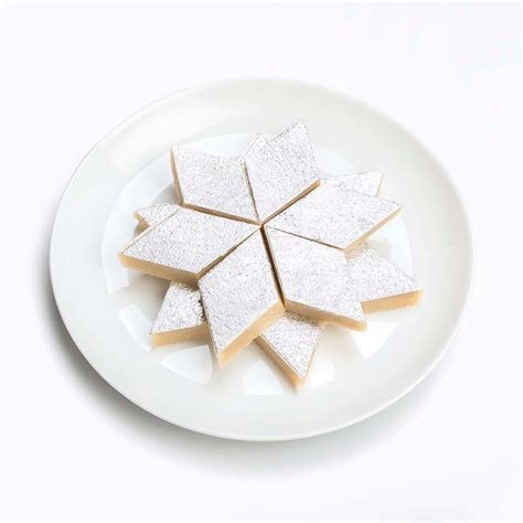 Bestseller Kaju Katlis by Jhama Sweets Mumbai – Jhama Sweets & Foods ...