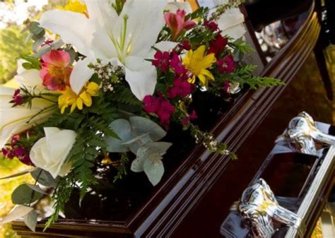 Reynolds Funeral Home | Decatur AL