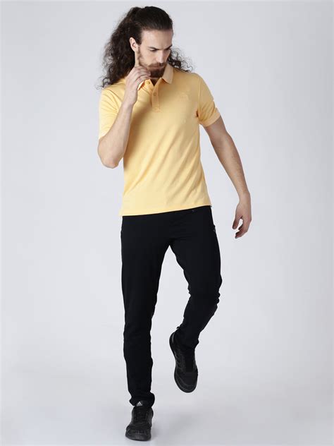 Alcis Men Yellow Solid Polo Collar T-shirt BMPO82606PR-S