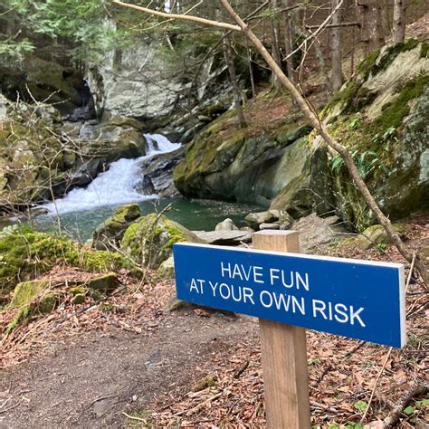 MADBUSH FALLS (Waitsfield) - Hotel Reviews, Photos, Rate Comparison ...