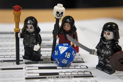 Simple Weapons 5E | How Do They Work? - Nerds & Scoundrels