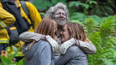 3 found dead during search for fallen hiker in California, authorities say