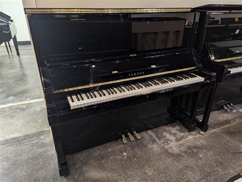 *SOLD* Used Yamaha Piano – 52" Upright in Polished Ebony, Model UX ...