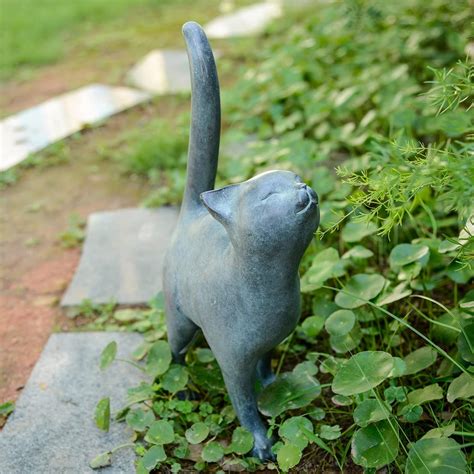 Amazon.com: Newman House Studio Garden-Statues Cat-Figurines Home ...