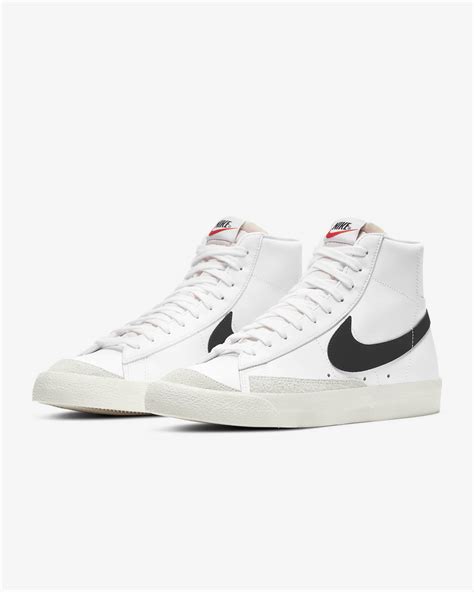 Nike Blazer Mid '77 Vintage Men's Shoes. Nike IN