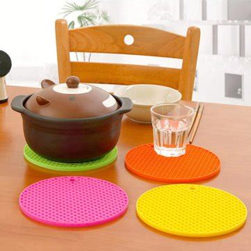 Silicone Round Scald Proof Placemat Heat Resistant Non Slip Pot Food ...