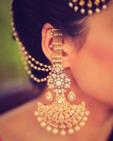 Work It! 12 Earrings With Hair Chain Looks For Awesome Bridal Pics
