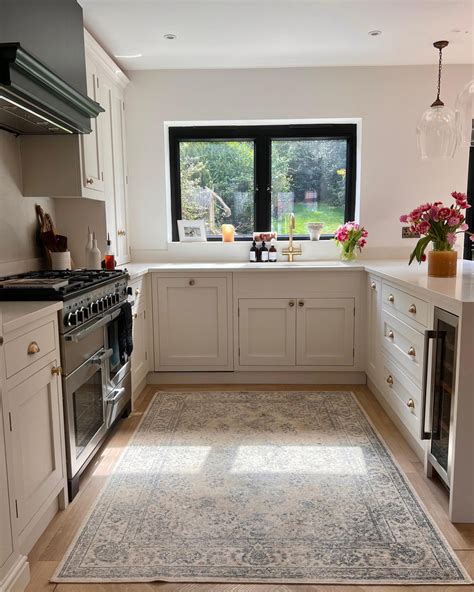 28 Kitchen Rug Ideas: Transform Your Space with These Stylish and ...