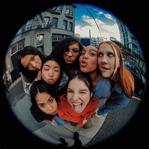 fish eye lens | Group picture poses, Group photo poses, Fisheye photography