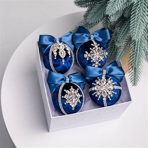 Luxury Christmas ornaments, Handmade balls, Xmas decorations | Inspire ...