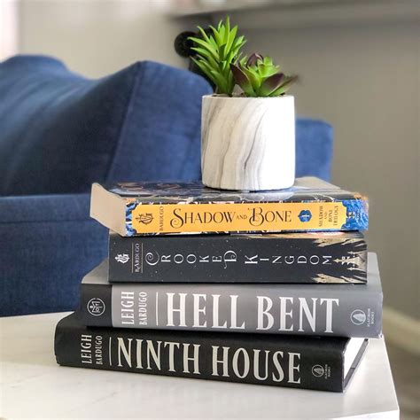 16 Fantasy Books Like Fourth Wing | Reader Haven