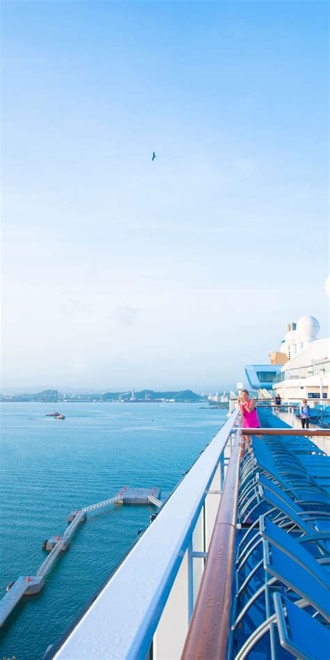 Enchanting Views: Scenic Seascapes Of The Bermuda Triangle