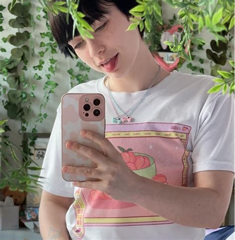 Indigo White Bio, Age, Career, Net Worth, Height, Education, Boyfriend & More - SPARK TIME