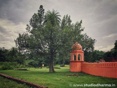 PANDESHWAR MAHADEV TEMPLE,HASTINAPUR,MEERUT. - by Nikhil Jain