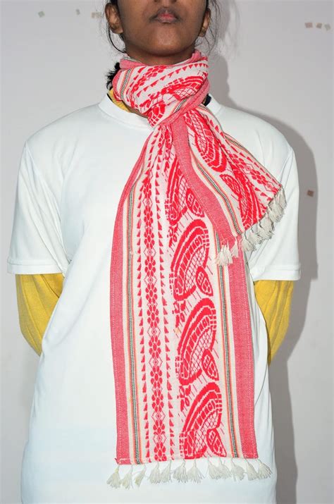 Buy Unique Assam Traditional Assamese Gamosa Type Design Muffler/Scarf ...