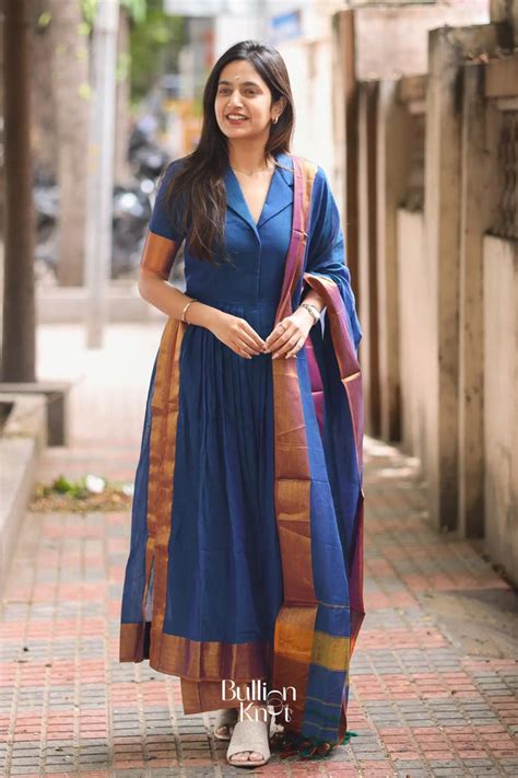 Buy Handloom Dresses for Women |Traditional & Modern Ethnic Wear
