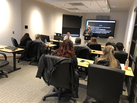 Class Interview 的图像结果