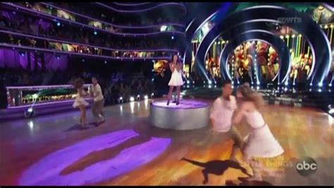 Mackenzie Ziegler Bouleversé Kenzie Ziegler: Embracing Kindness And