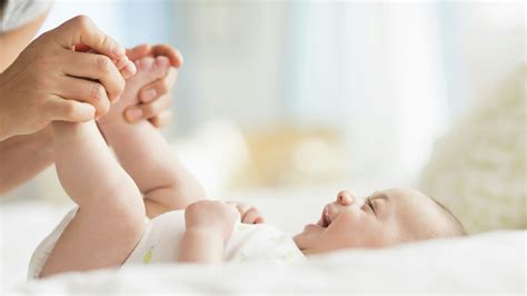 Your 10 week old baby: milestones, sleep and feeding guide