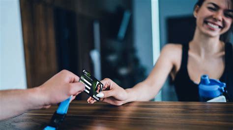 Custom Membership Card Printing for clubs | Evolis