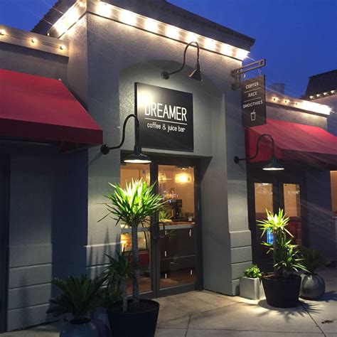 Shop Exterior 的图像结果