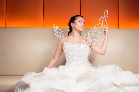 Katniss Everdeen Wedding Dress Description