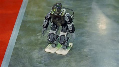 Cool Robotics Dance 的图像结果