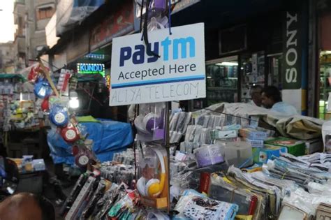 Ads Of 100 Brands Including Paytm, Freecharge, Amazon, Horlicks, Idea ...