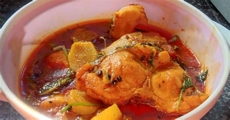 Dipa Bhattacharyya দ্বারা আলু মুলো দিয়ে রুই মাছ(Aloo Mulo Diye Rui ...