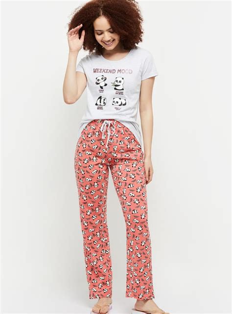 Buy Women Printed Half Sleeves T-shirt With Elasticated Pyjamas Online ...
