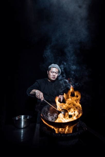Chinese Chef Cooking 的图像结果