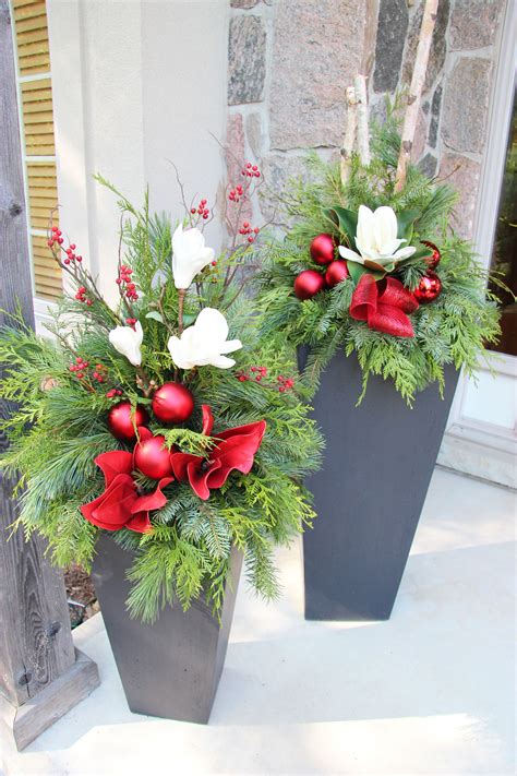 How To Make Outdoor Christmas Planter at Lisa Knudsen blog
