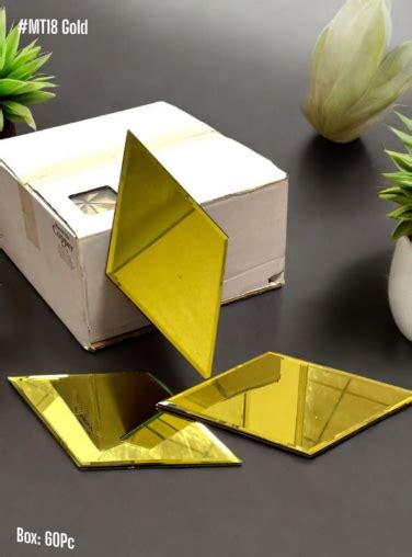 #MT18 Gold Self Adhesive Glass Mosaic Tile (Box of 60pcs) (1 Tile ...
