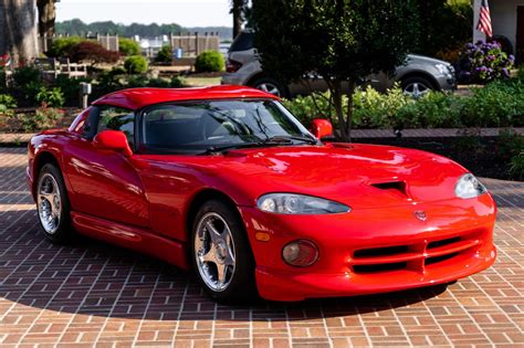 6k-Mile 1998 Dodge Viper RT/10 for sale on BaT Auctions - sold for ...