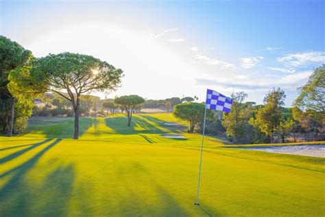 https://lecoingolf.fr/wp-content/uploads/2020/10/Bellavista-Golf-Huelva-Espagne-Parcours-de-golf-18-trous--1024x683.jpg