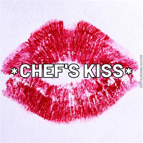 30 Kissing Memes That Perfectly Define Relationship Goals