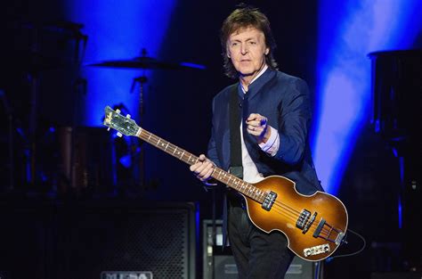 Paul McCartney Plays 'Get Back' With 10-Year-Old Girl in Buenos Aires ...