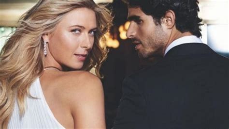 María Sharapova se adentra en la belleza como imagen de un perfume