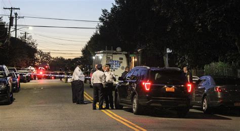 Police fatally shoot armed suspect in Queens after gunman fires at them ...