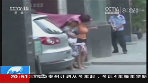 【社会奇闻】四川德阳：毒贩劫持人质特警徒手夺枪 - YouTube