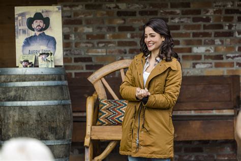 Love in Paradise: on tv