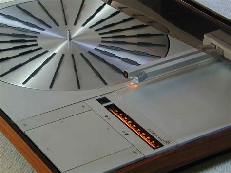 Vintage Bang and Olufsen Turntable