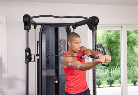 Professional-Grade Fitness Equipment : Functional Trainer